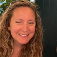 Jen bio 2022 200x200